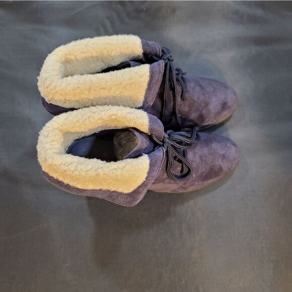 NAUTICA SUEDE WEDGE FAUX FUR INSOLE WOMENS LACE UP BOOTIE - Picture 11 of 15